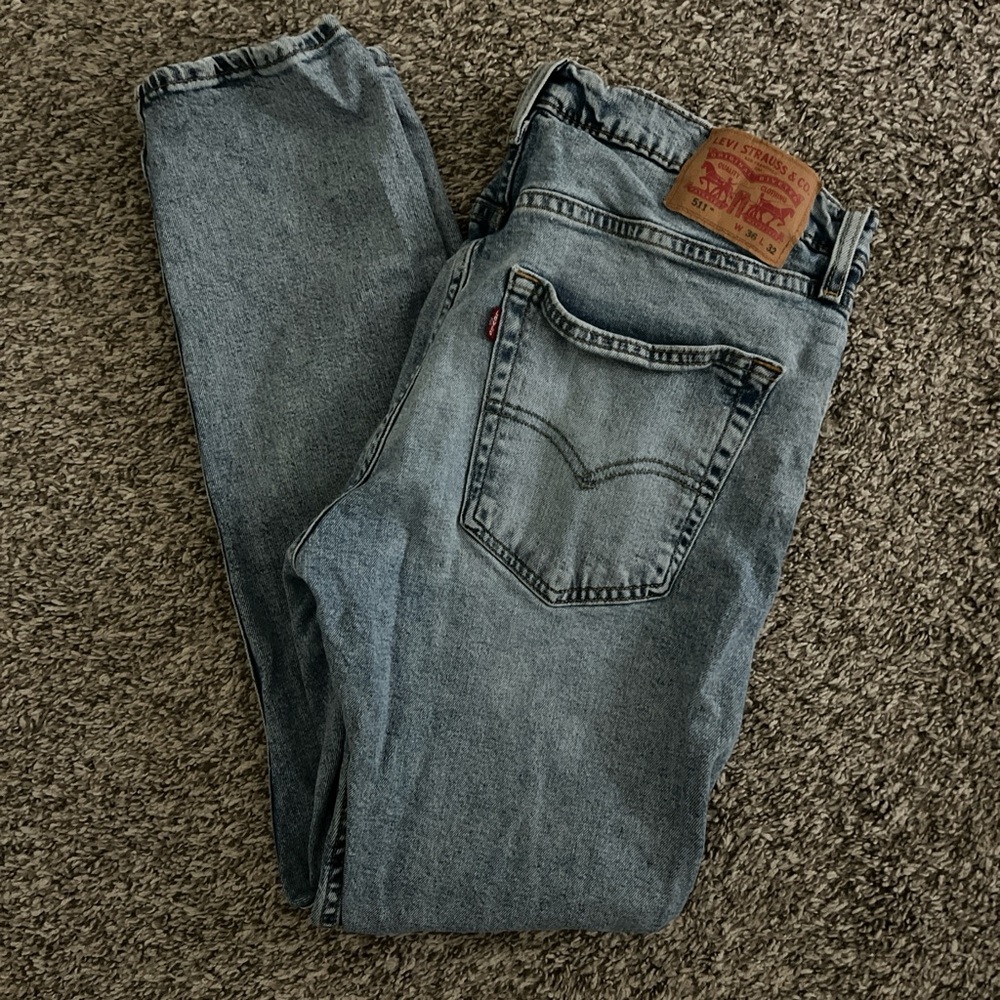 Levi's Relaxed Fit Light Blue Jeans